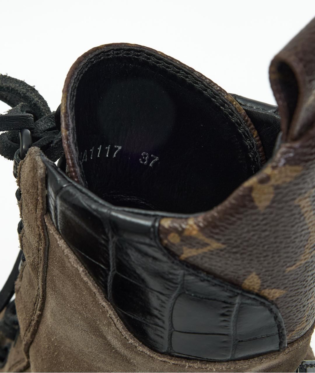 LOUIS VUITTON Хаки замшевые ботинки, фото 6