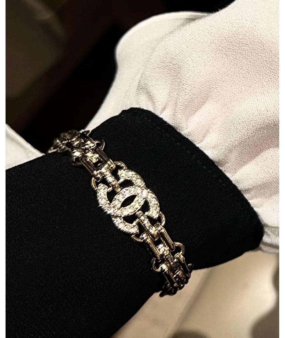 CHANEL Золотой металлический браслет, фото 2