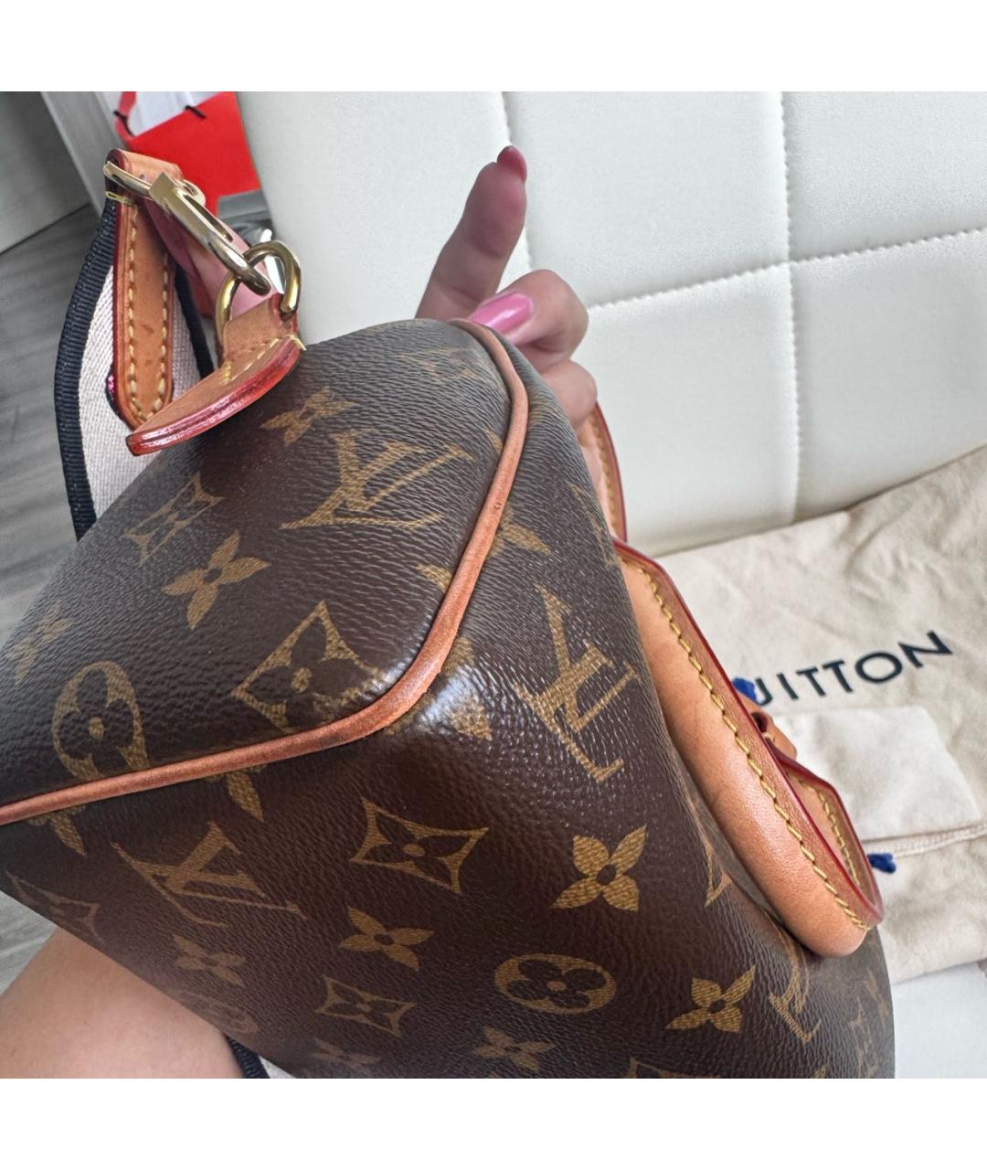 LOUIS VUITTON Коричневая кожаная сумка с короткими ручками, фото 6