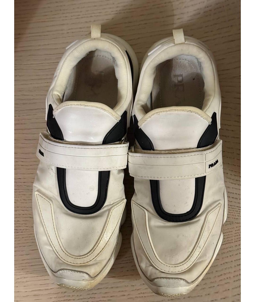 PRADA Белые низкие кроссовки / кеды, фото 3