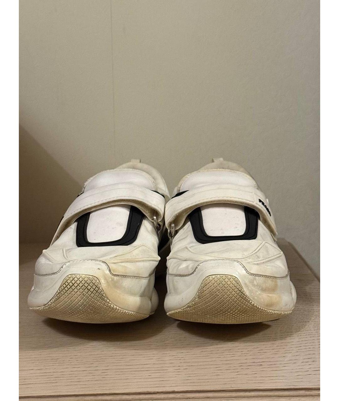 PRADA Белые низкие кроссовки / кеды, фото 2