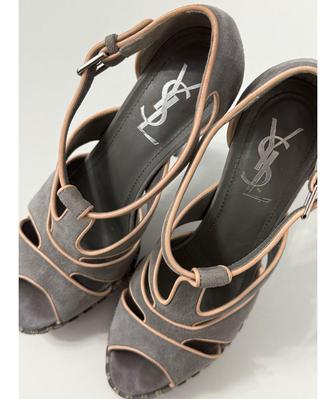 YVES SAINT LAURENT VINTAGE Серые замшевые босоножки, фото 4