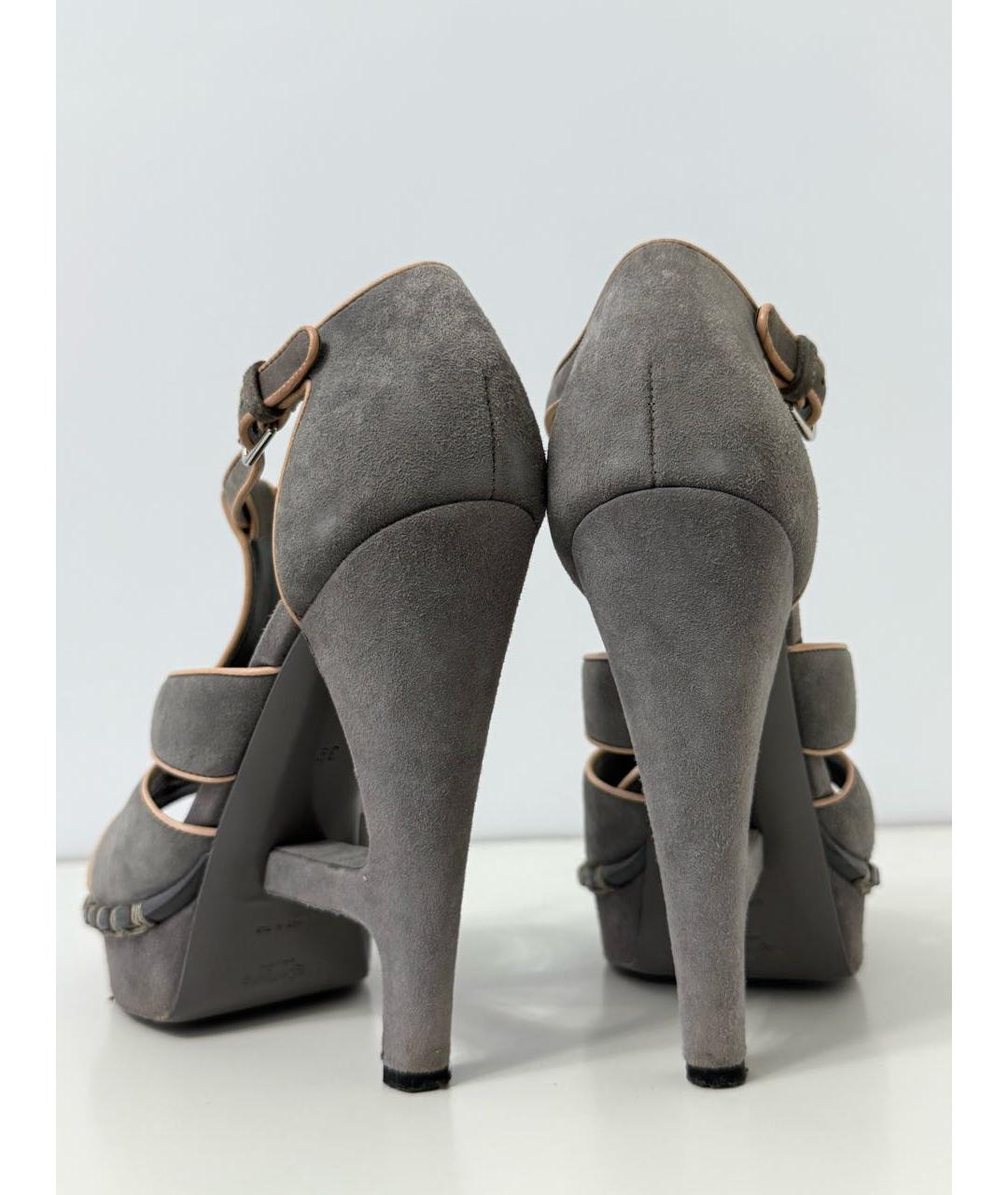 YVES SAINT LAURENT VINTAGE Серые замшевые босоножки, фото 3