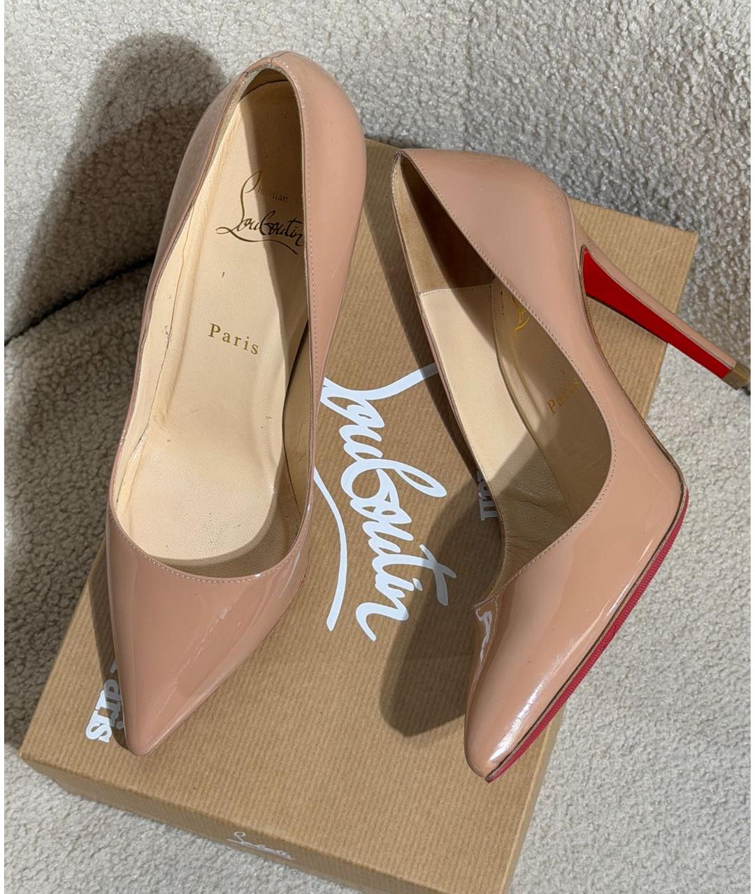 CHRISTIAN LOUBOUTIN Бежевые туфли из лакированной кожи, фото 6