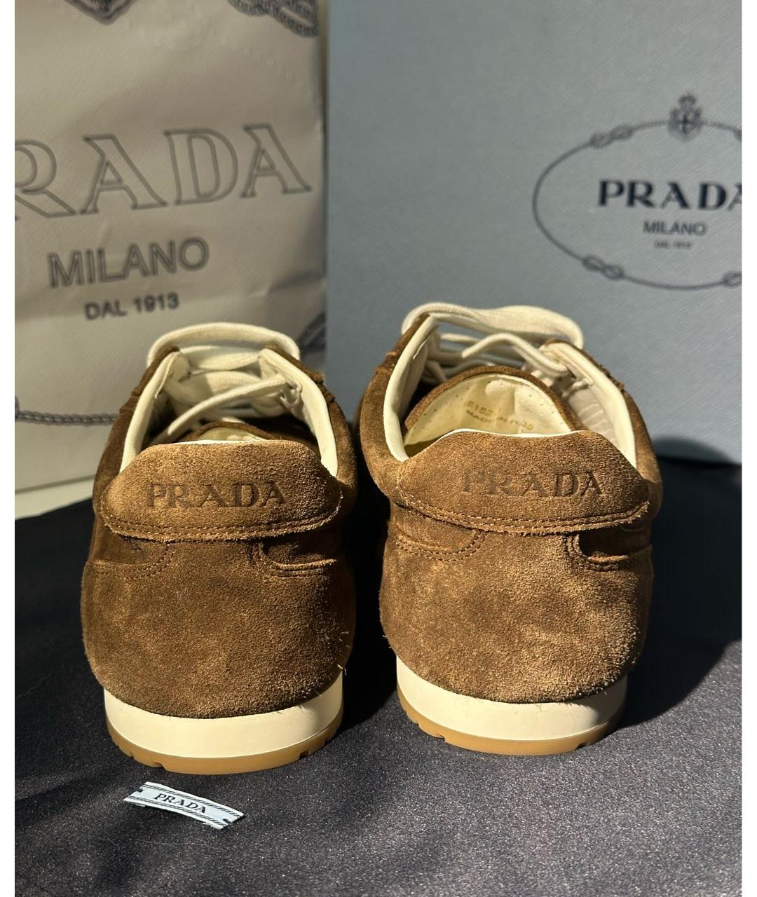 PRADA Коричневые замшевые кеды, фото 4