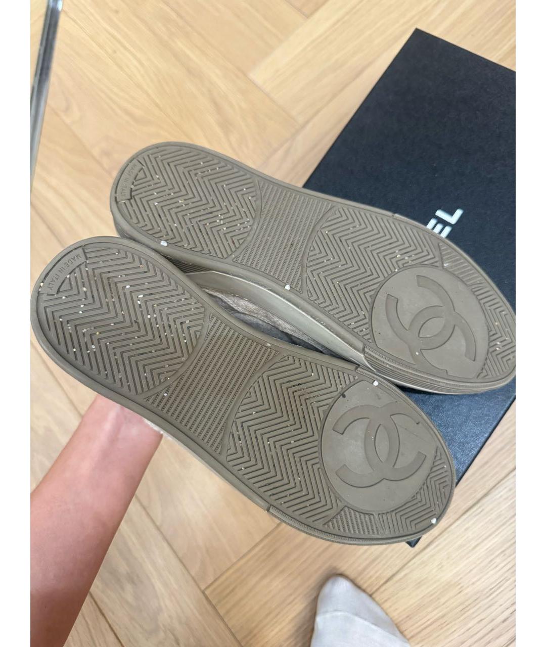 CHANEL Бежевые текстильные кеды, фото 4