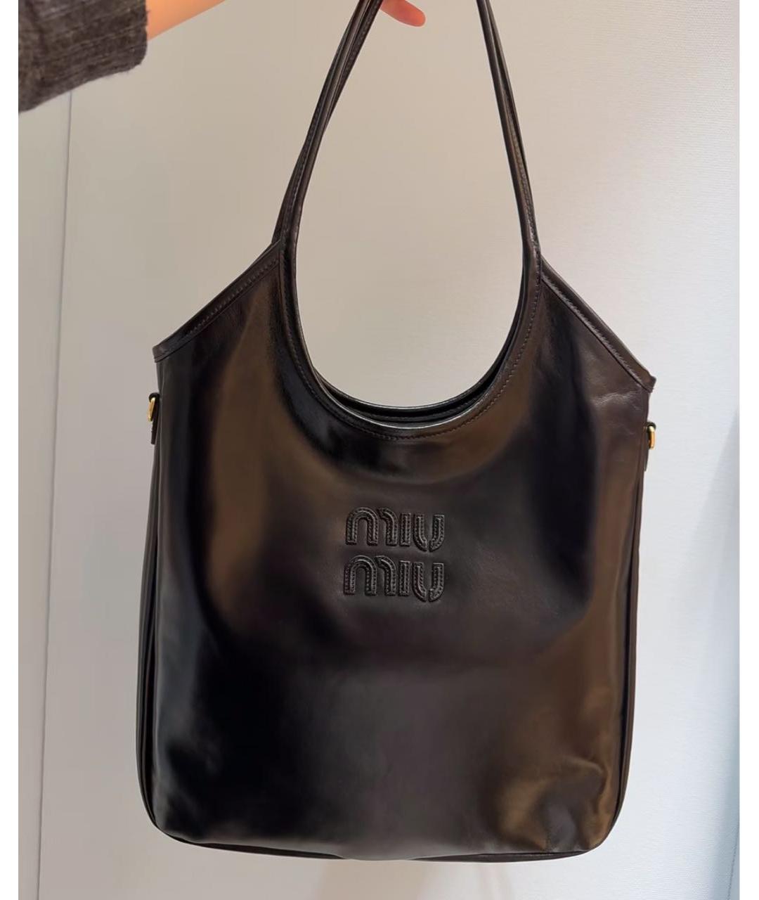 MIU MIU Черная кожаная сумка через плечо, фото 4