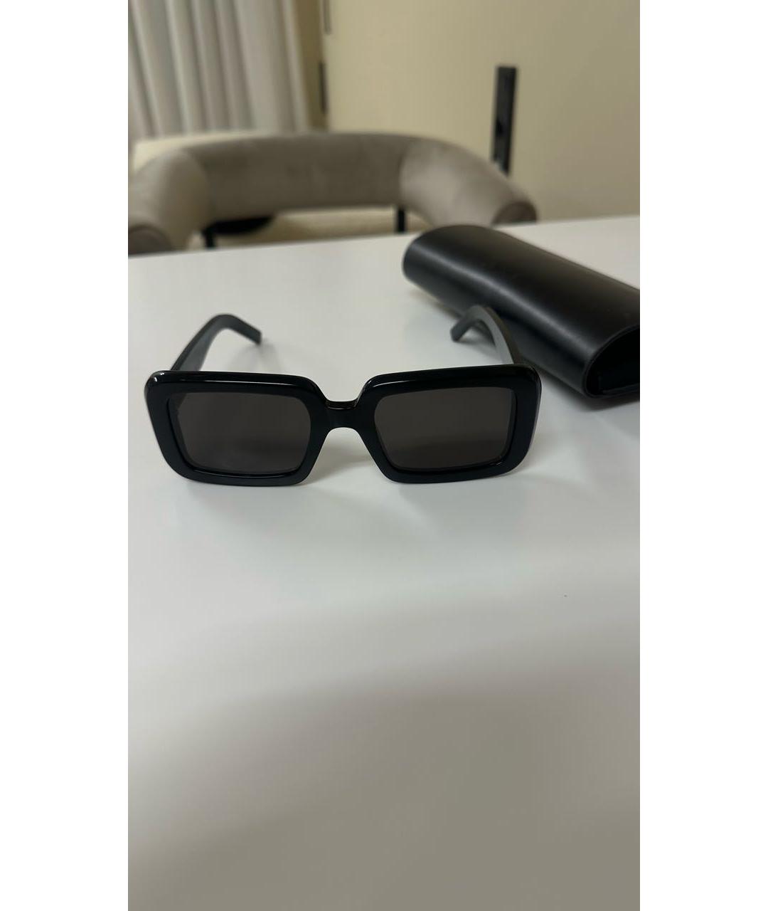 YVES SAINT LAURENT BEAUTY Черные пластиковые солнцезащитные очки, фото 4