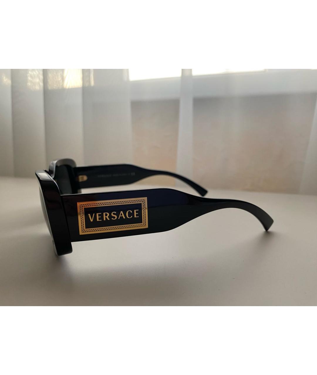 VERSACE Черные пластиковые солнцезащитные очки, фото 2