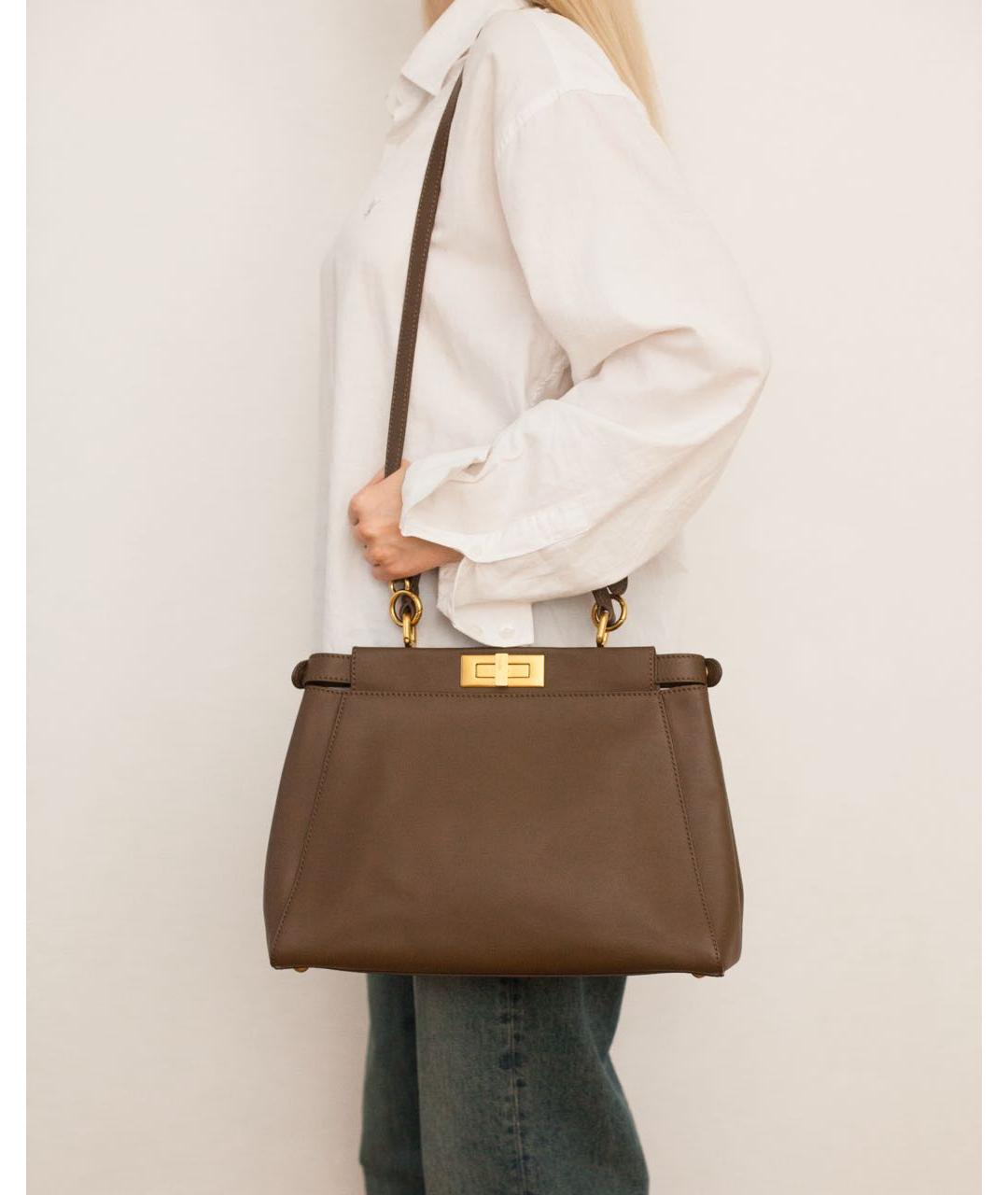 FENDI Коричневая кожаная сумка через плечо, фото 4