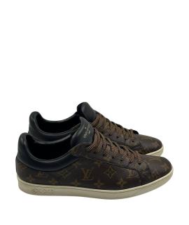 LOUIS VUITTON Низкие кроссовки / кеды