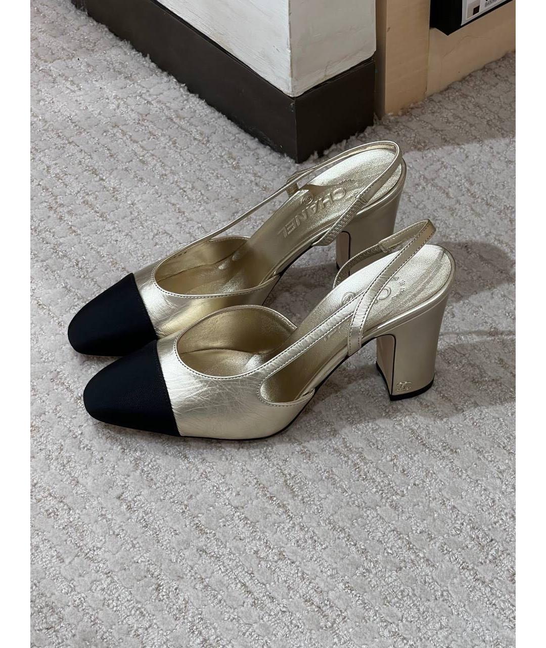 CHANEL Золотые кожаные туфли, фото 2