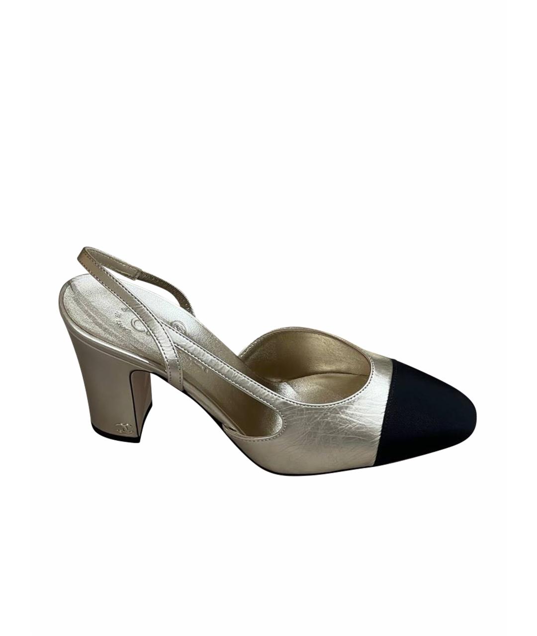 CHANEL Золотые кожаные туфли, фото 1