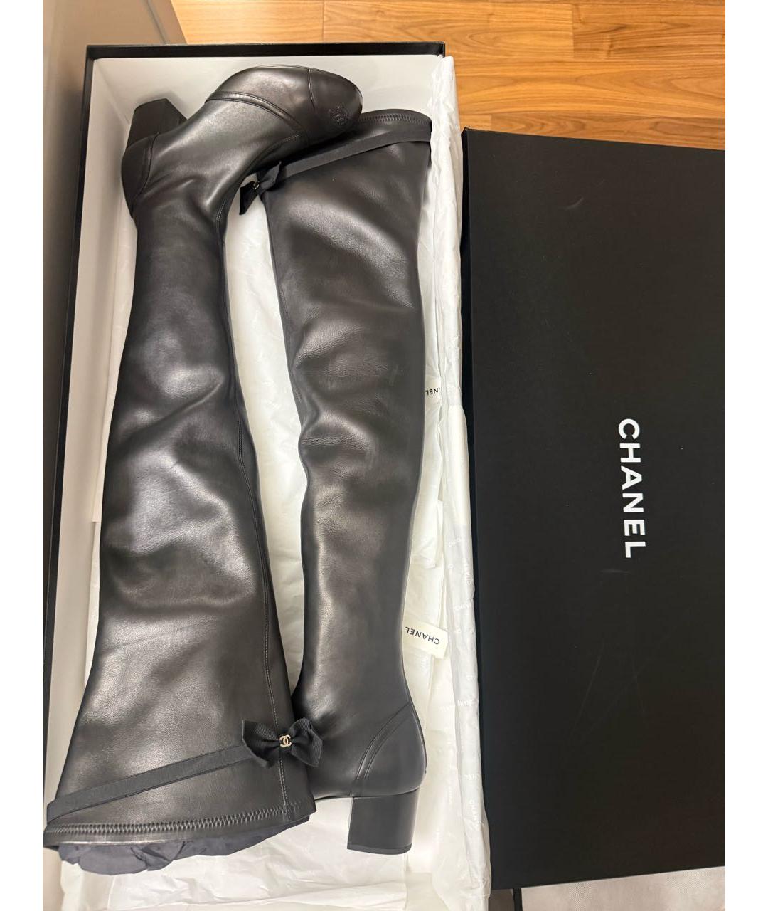 CHANEL Черные кожаные ботфорты, фото 2
