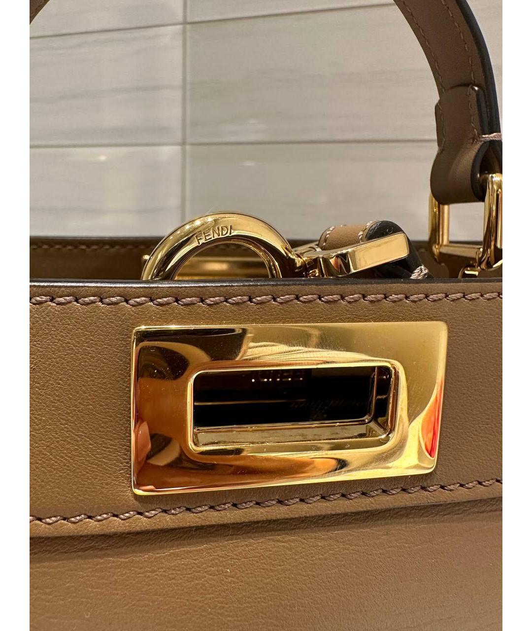 FENDI Коричневая кожаная сумка с короткими ручками, фото 2