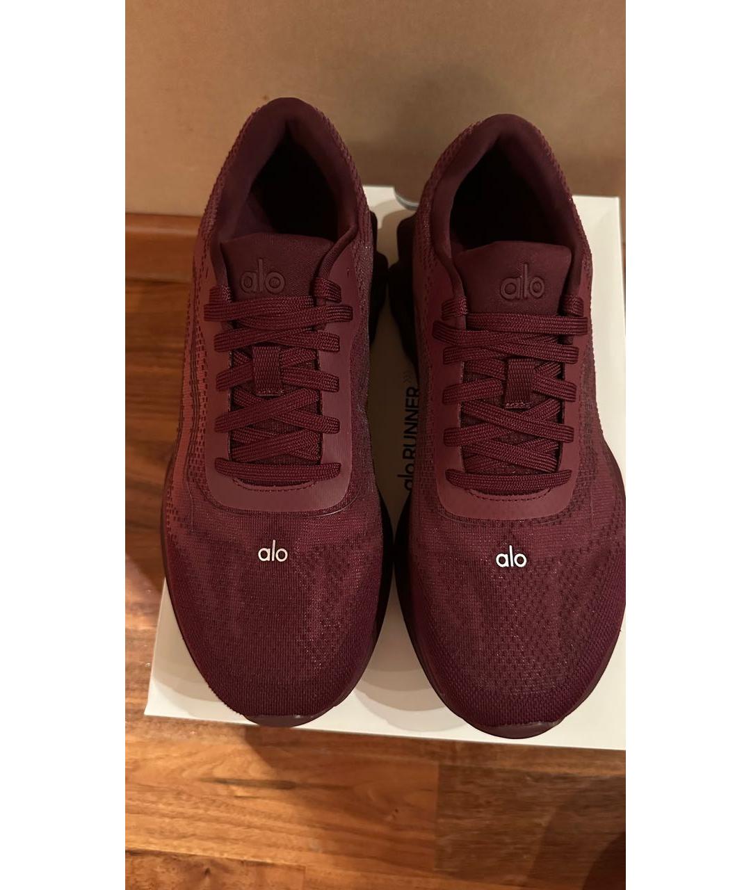 ALO YOGA Бордовые текстильные кроссовки, фото 4