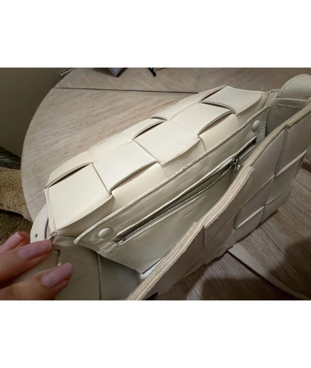 BOTTEGA VENETA Белая кожаная сумка через плечо, фото 4