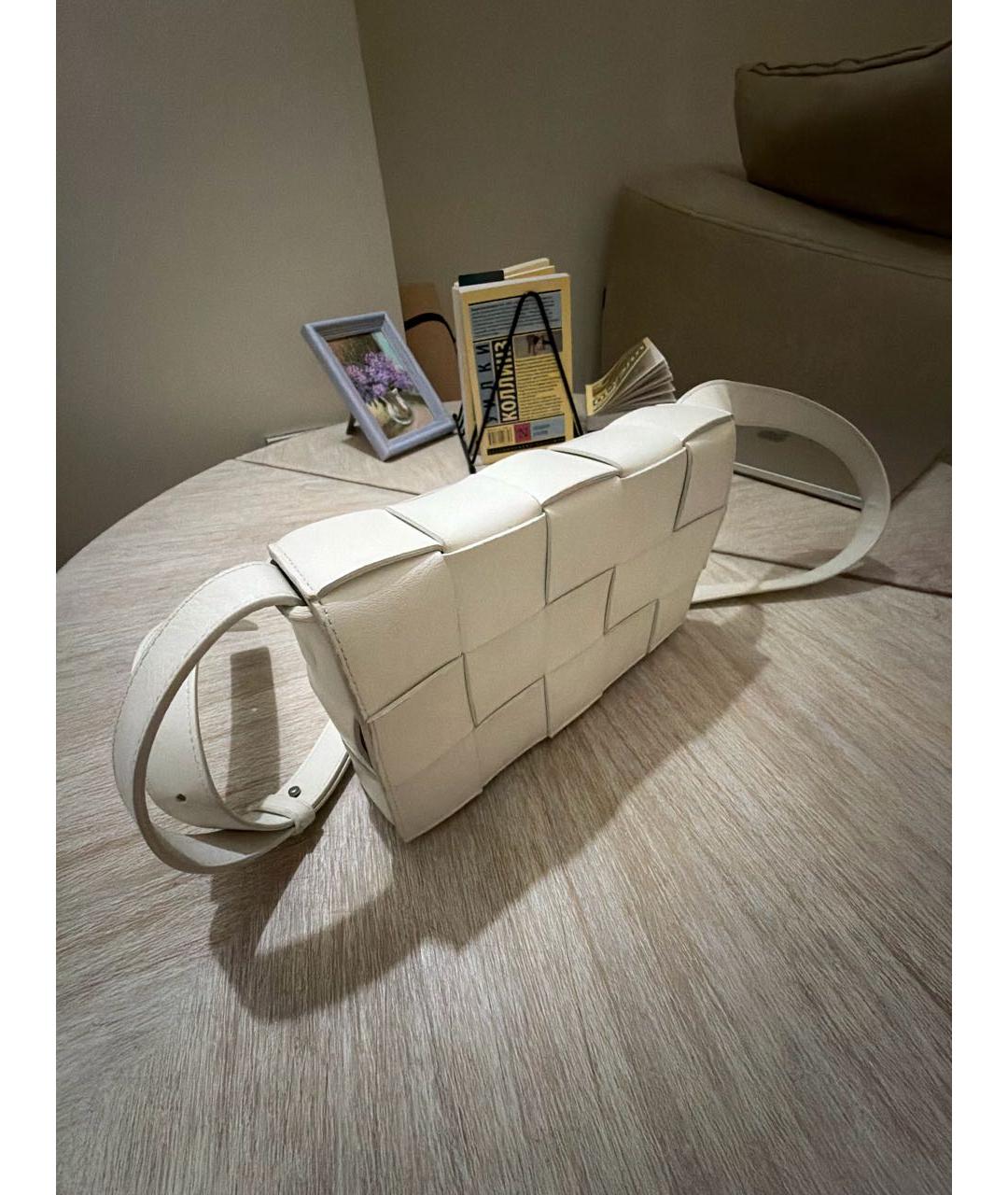 BOTTEGA VENETA Белая кожаная сумка через плечо, фото 2