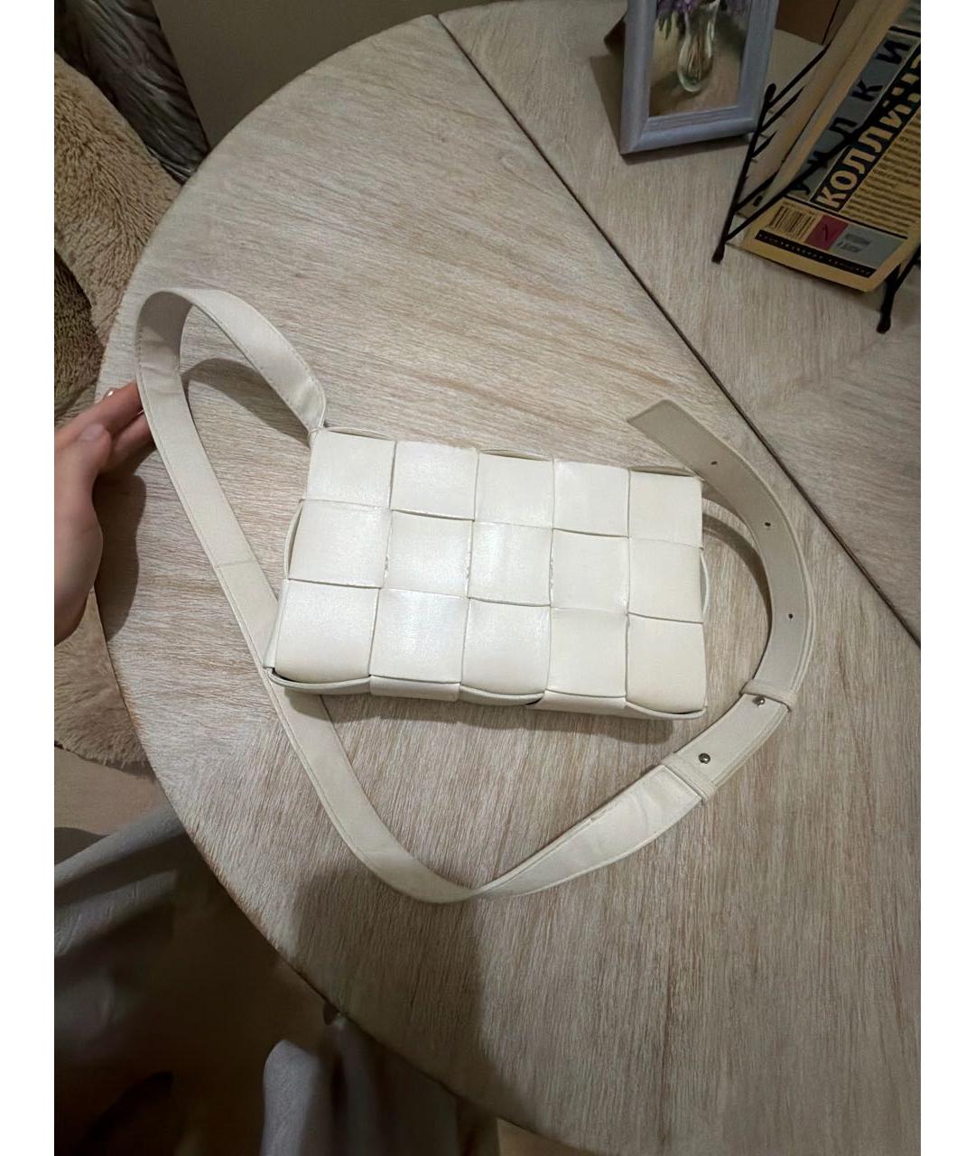 BOTTEGA VENETA Белая кожаная сумка через плечо, фото 3