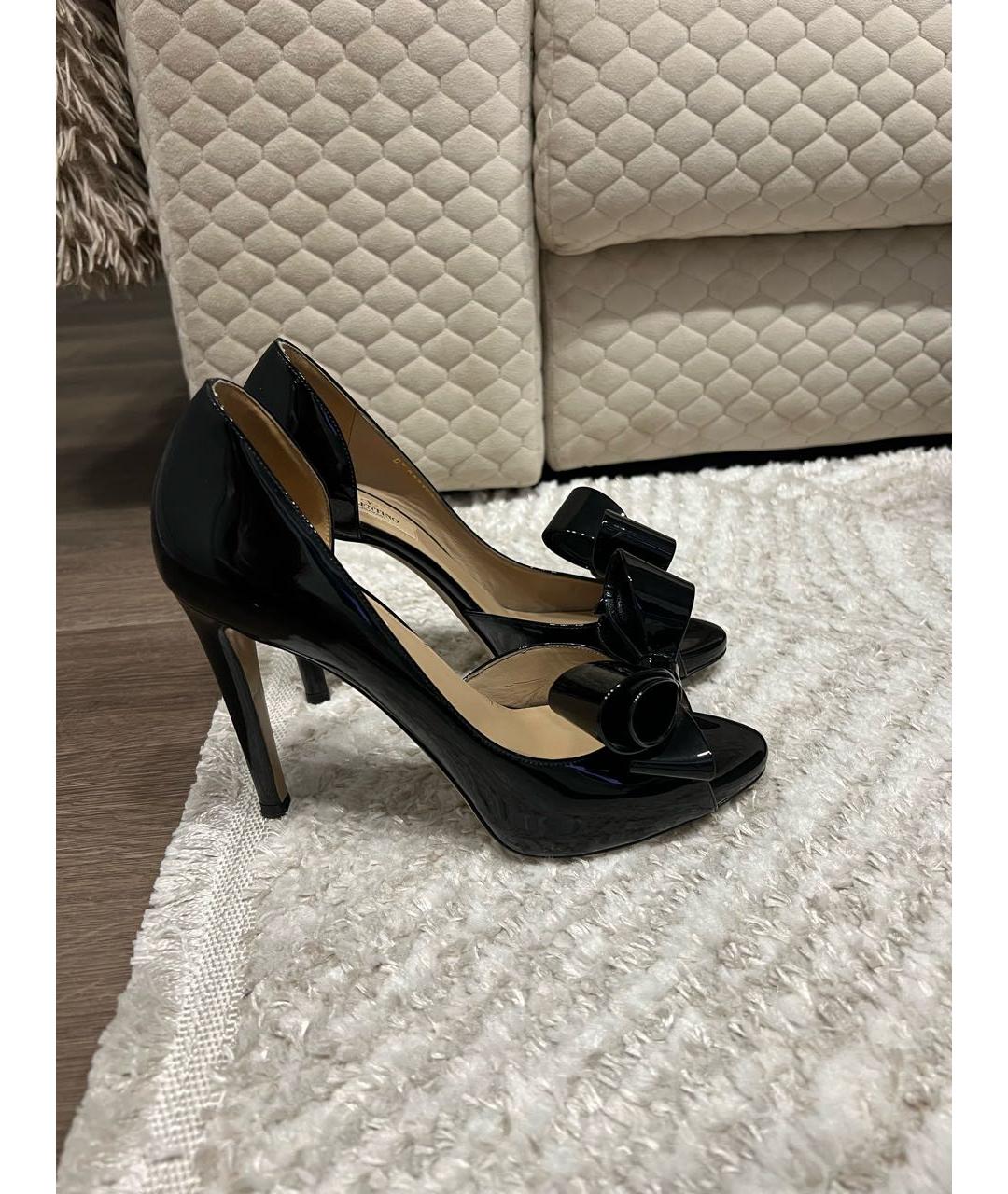 VALENTINO Черные туфли из лакированной кожи, фото 5