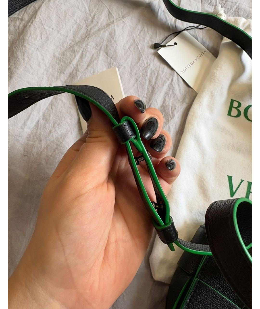 BOTTEGA VENETA Черная кожаная сумка через плечо, фото 6