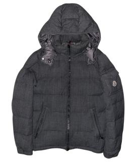 MONCLER Пуховик