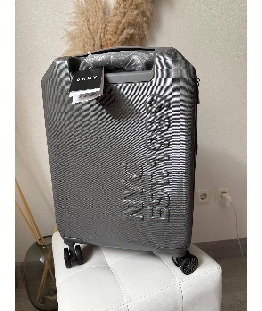 DKNY Серый чемодан, фото 3