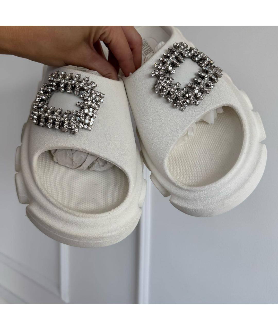 BLUGIRL Белые резиновые шлепанцы, фото 7