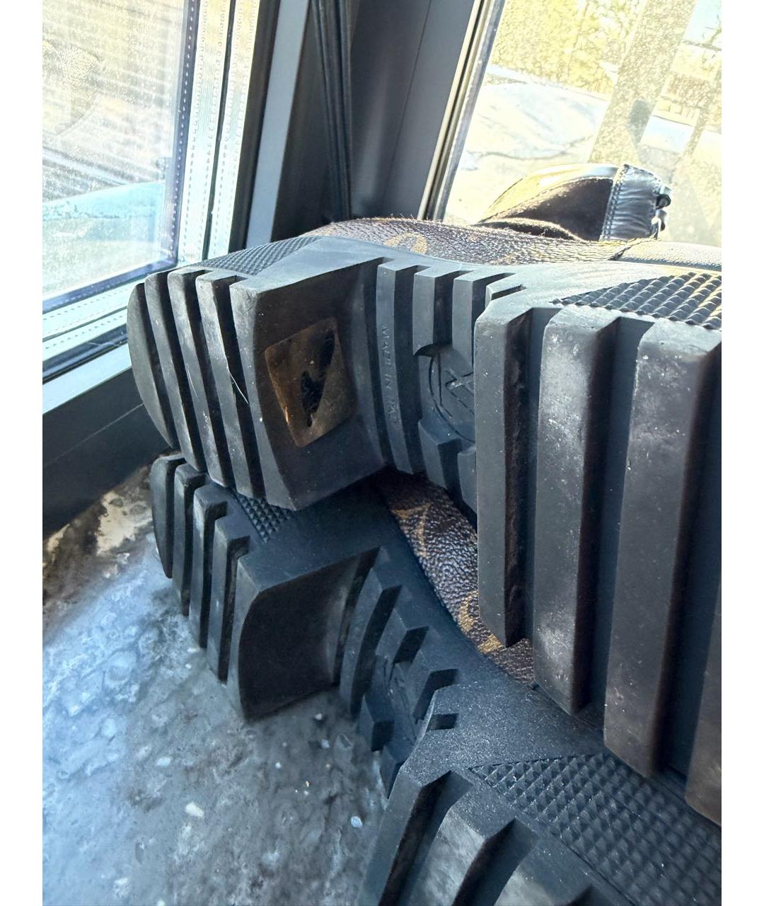 LOUIS VUITTON Черные кожаные ботинки, фото 6