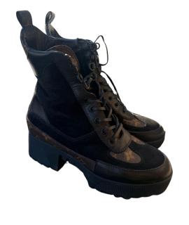 LOUIS VUITTON Ботинки