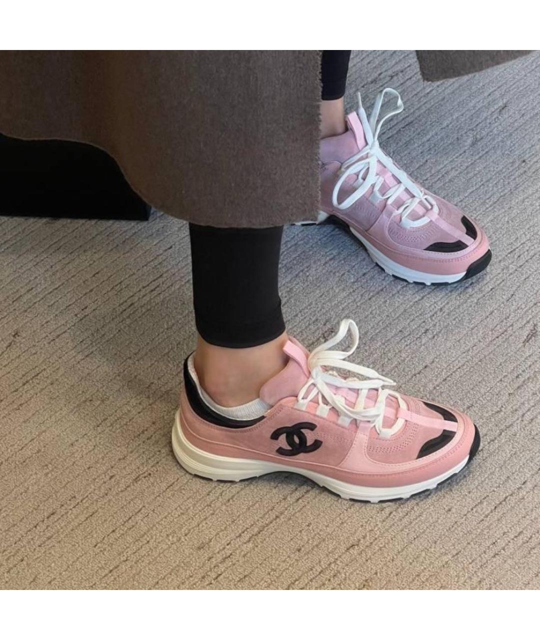 CHANEL Розовые замшевые кеды, фото 4