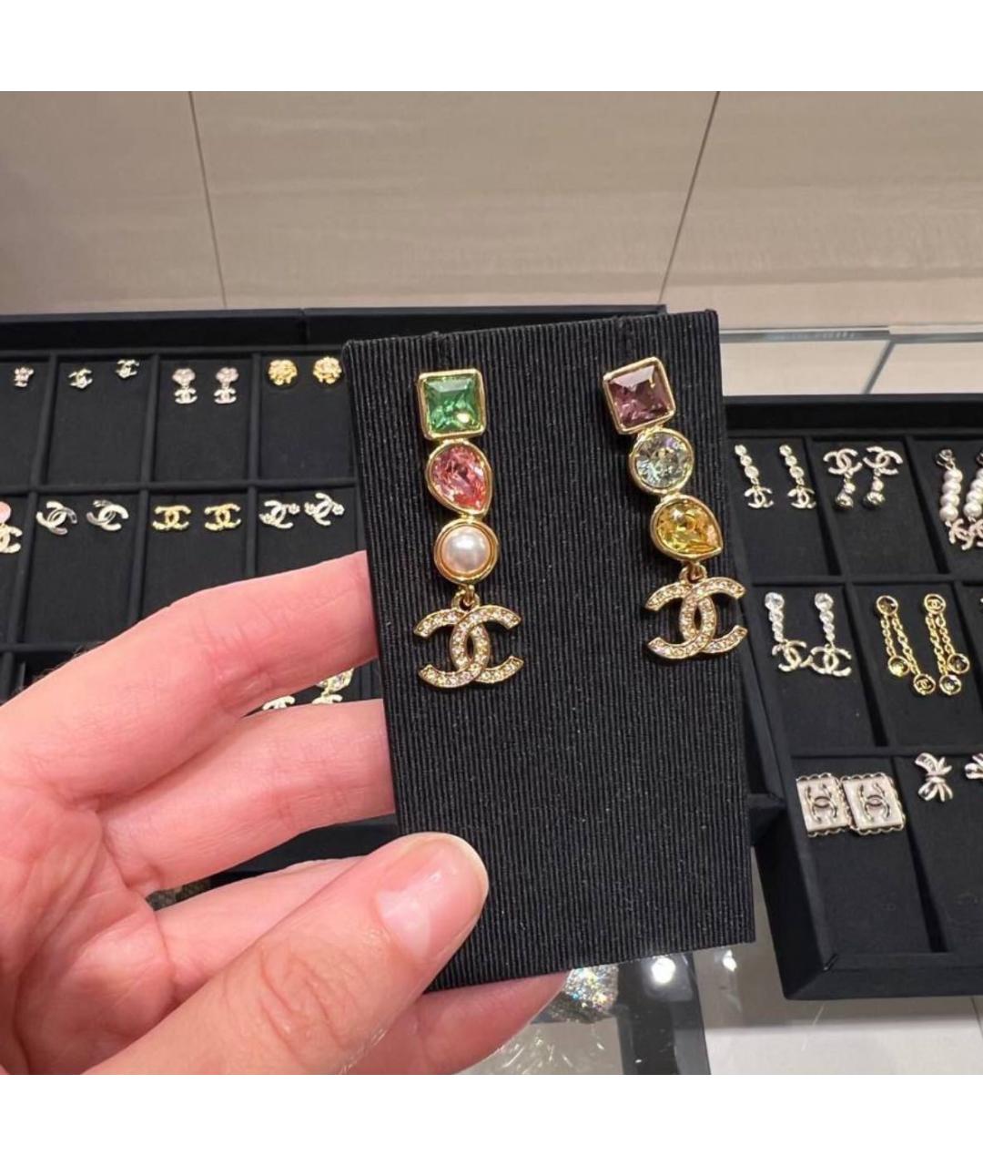 CHANEL Золотые металлические серьги, фото 3