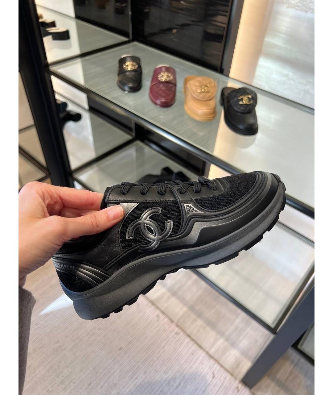 CHANEL Черные кожаные кроссовки, фото 2