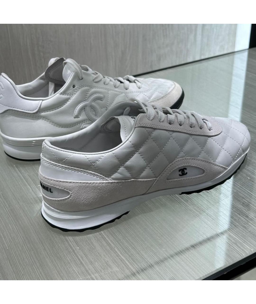 CHANEL Белые кожаные кеды, фото 2
