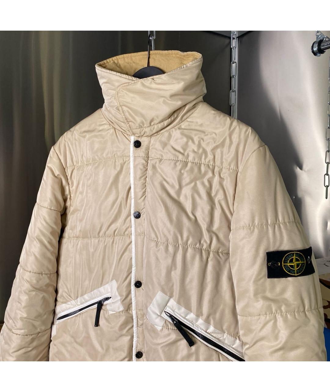 STONE ISLAND Бежевый полиуретановый пуховик, фото 2