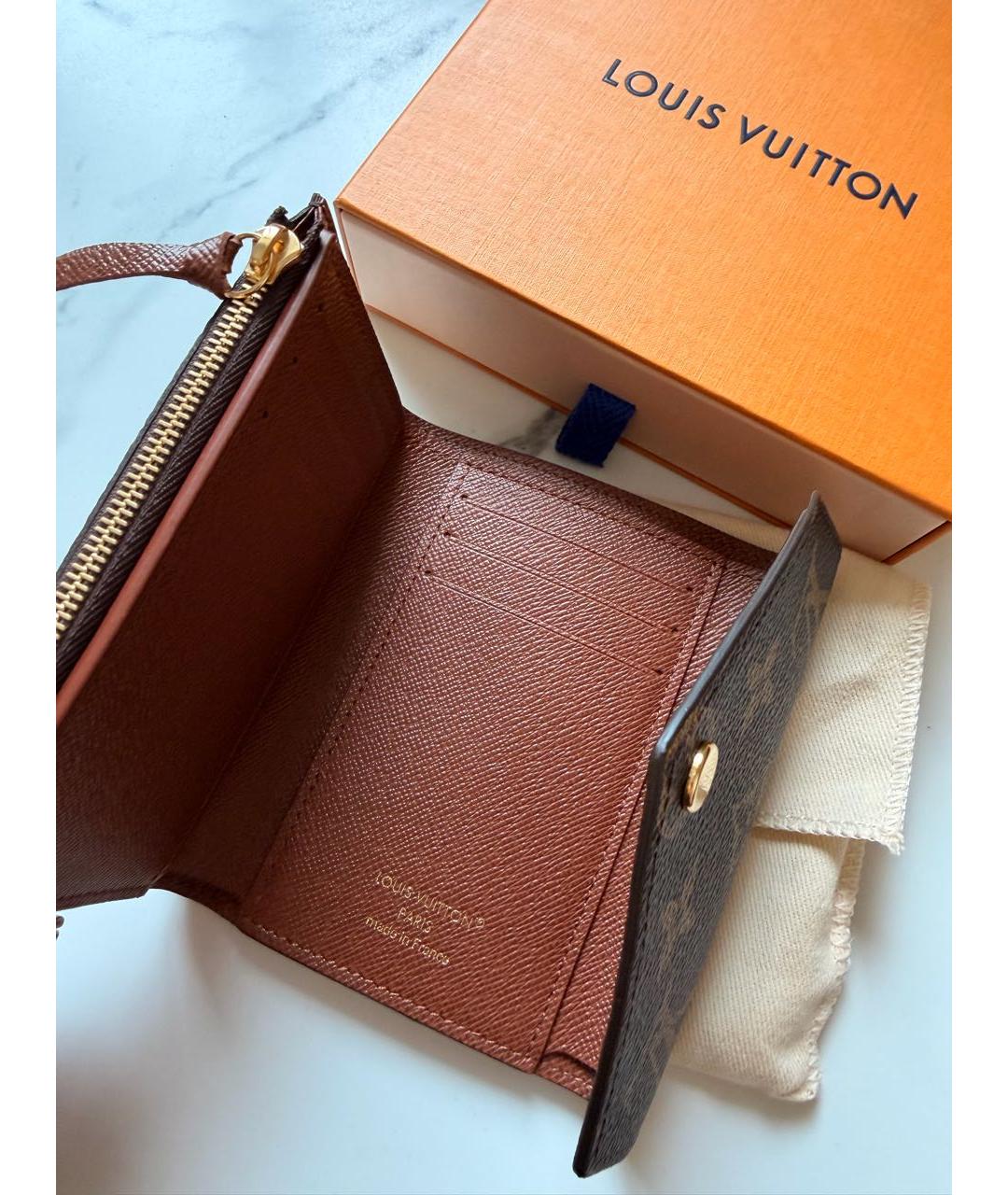 LOUIS VUITTON Коричневый кожаный кошелек, фото 4