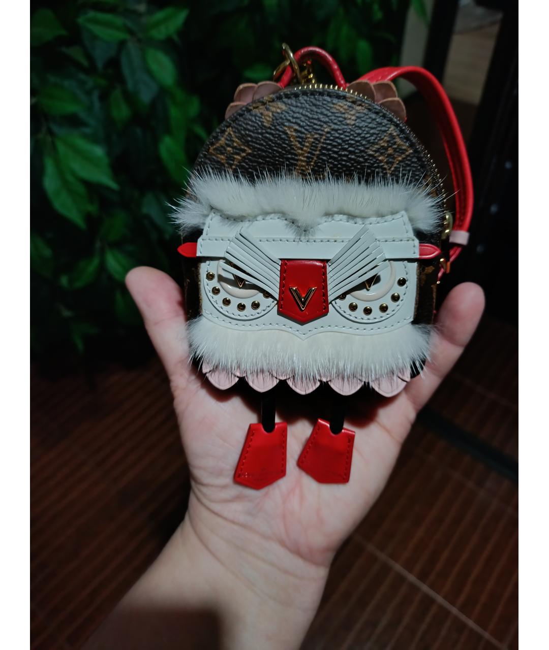 LOUIS VUITTON Коричневая ключница, фото 3