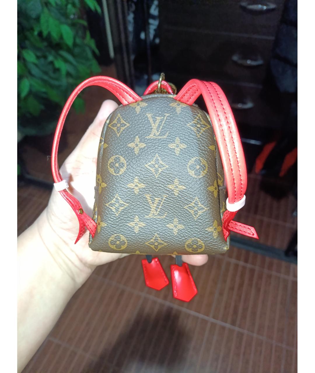 LOUIS VUITTON Коричневая ключница, фото 2