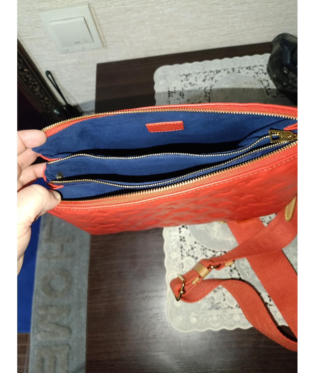 LOUIS VUITTON Красная кожаная сумка через плечо, фото 4