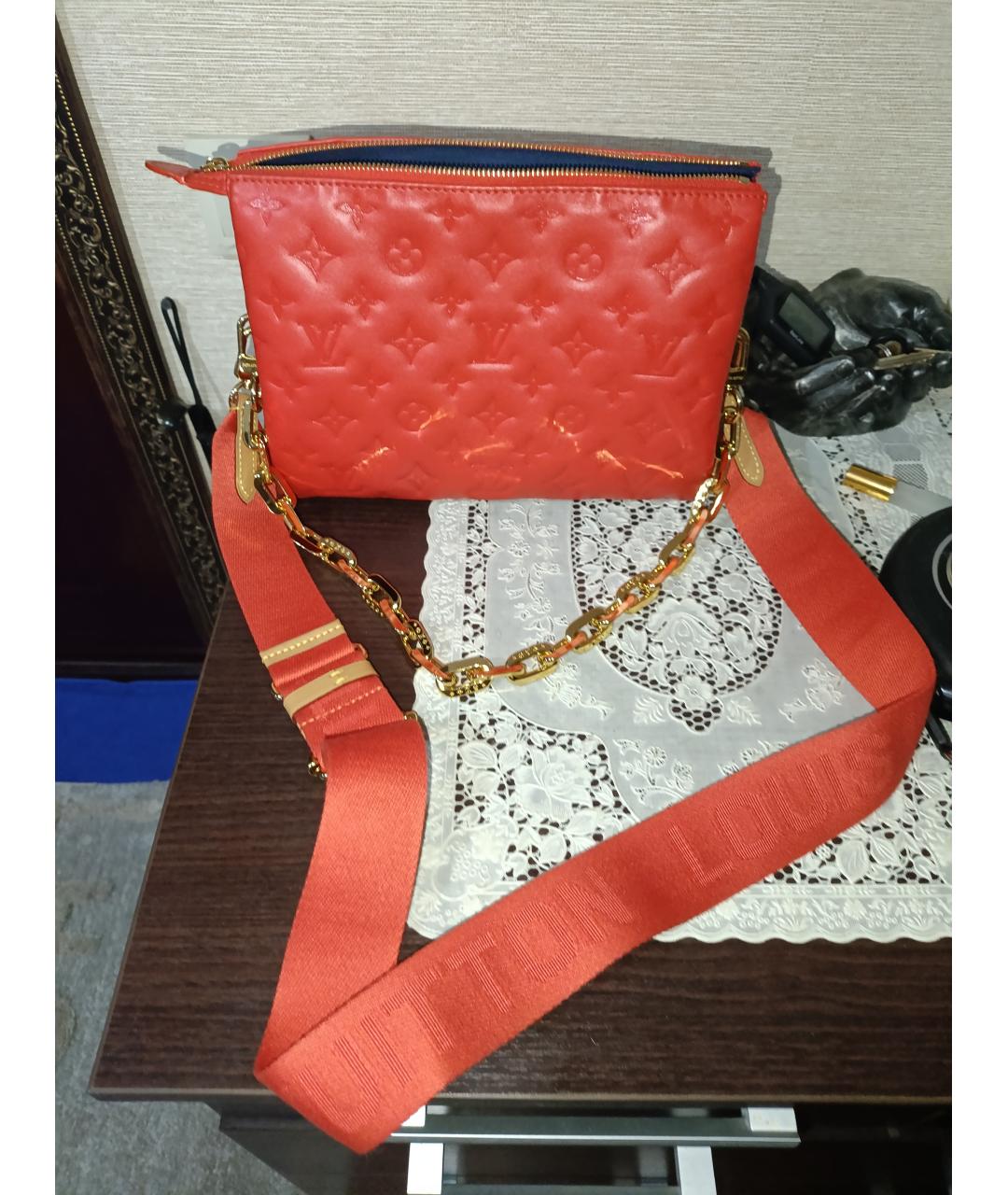 LOUIS VUITTON Красная кожаная сумка через плечо, фото 5