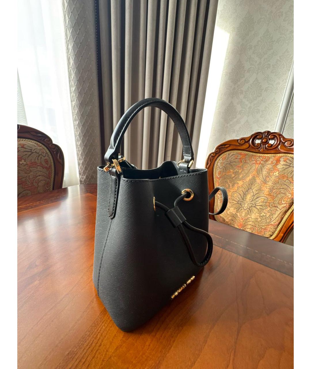 MICHAEL KORS Черная кожаная сумка через плечо, фото 2