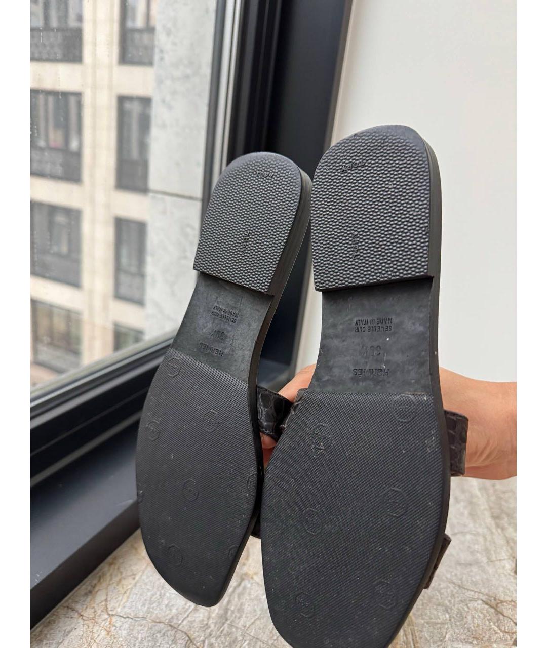 HERMES Черные шлепанцы из экзотической кожи, фото 5