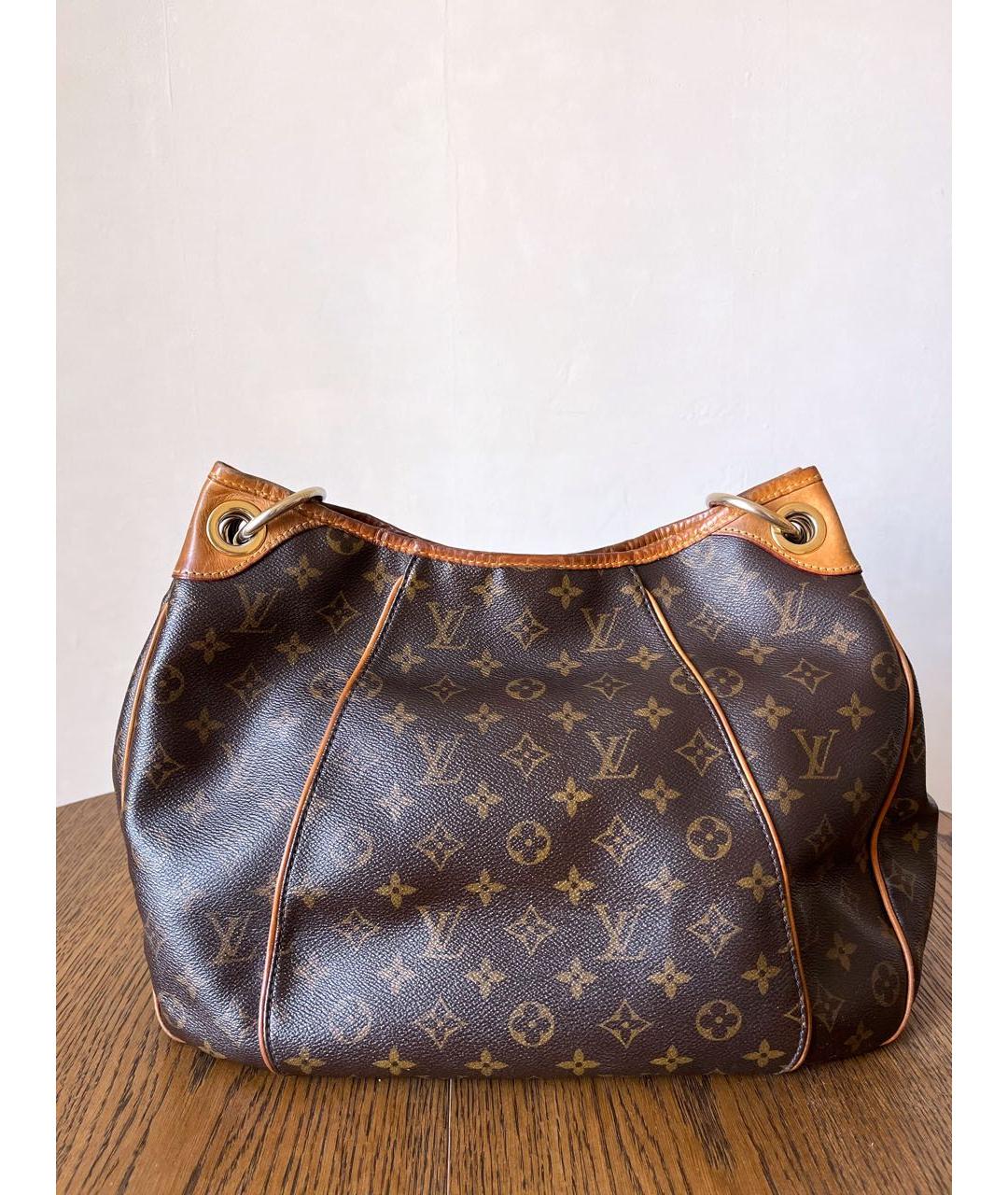 LOUIS VUITTON Коричневая кожаная сумка через плечо, фото 3
