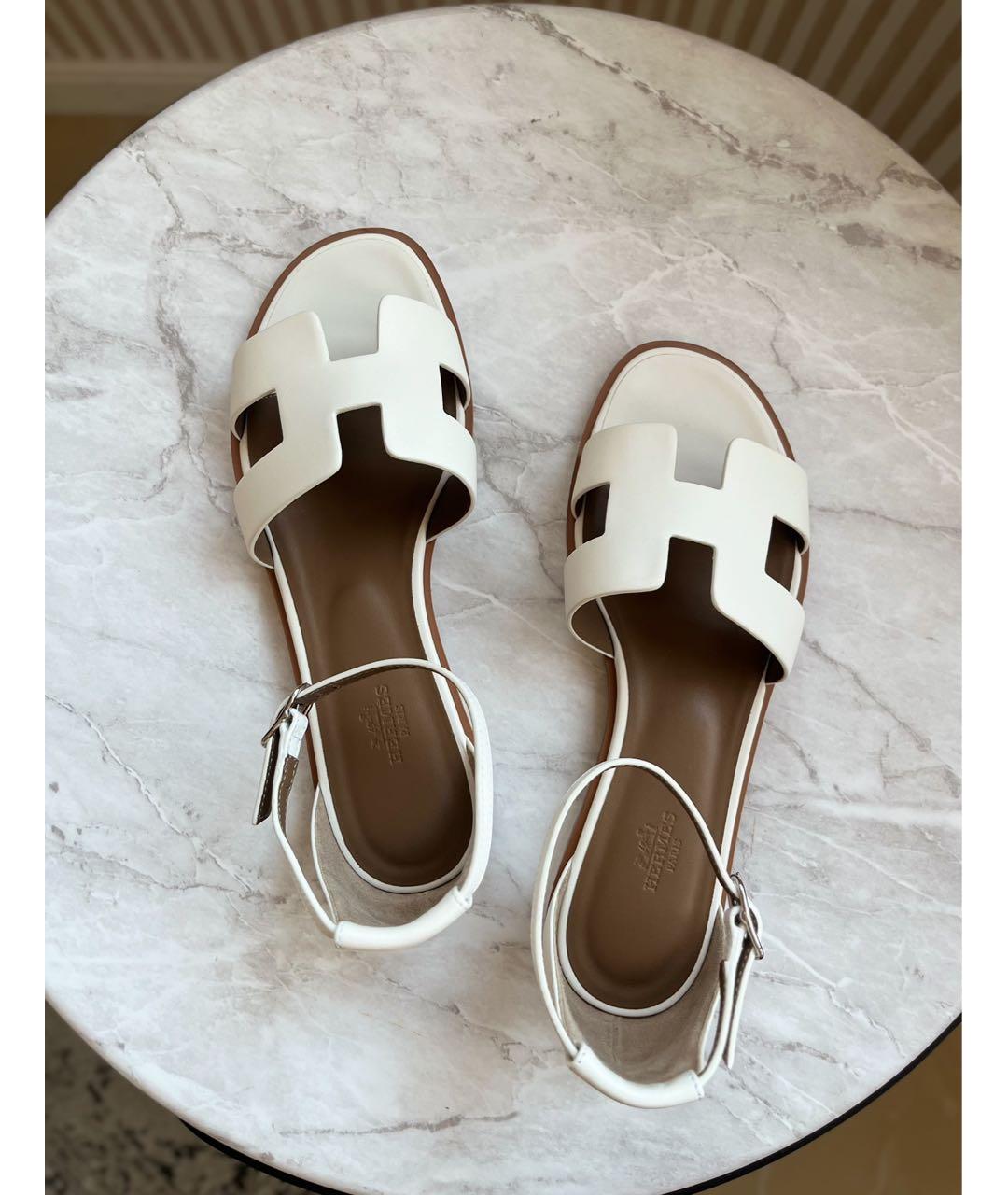 HERMES Белые кожаные сандалии, фото 2