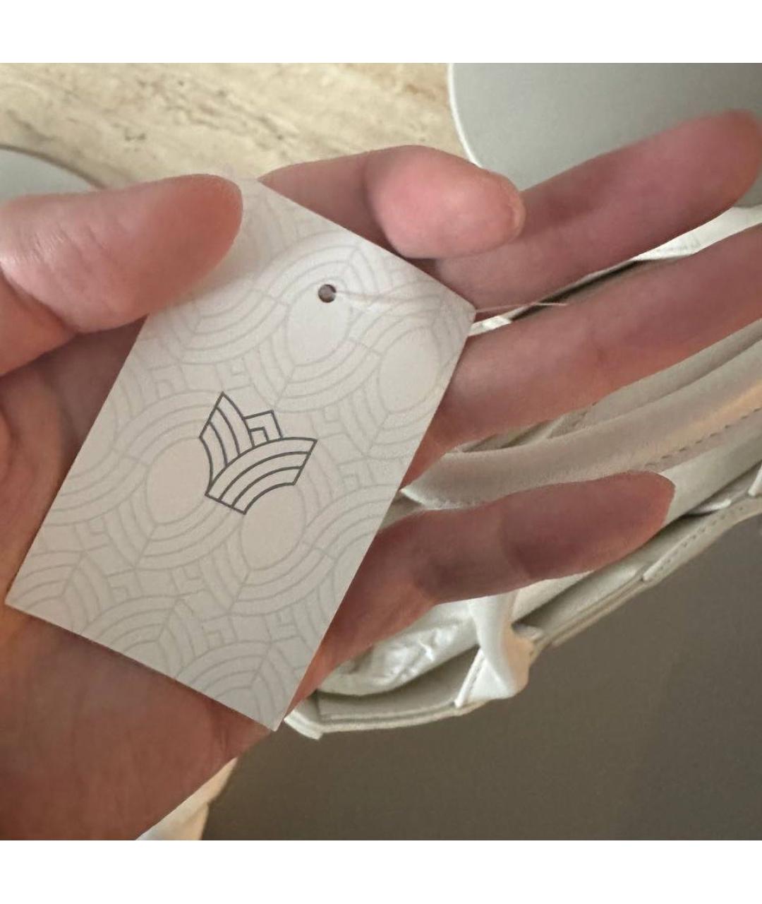 BOTTEGA VENETA Белая кожаная сумка с короткими ручками, фото 7