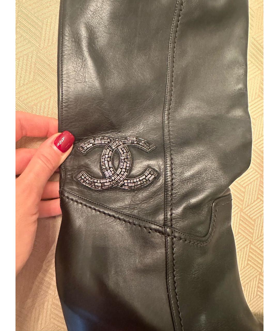 CHANEL Черные кожаные сапоги, фото 4