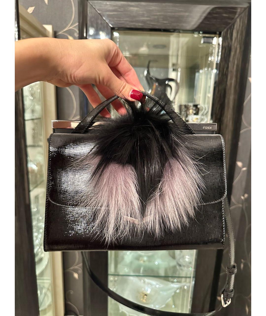 FENDI Черная сумка с короткими ручками из лакированной кожи, фото 7