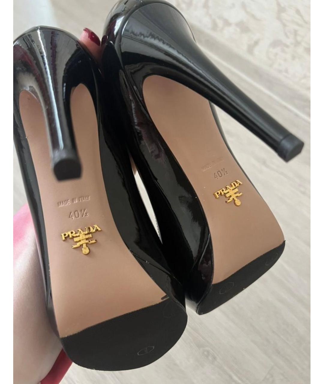 PRADA Черные босоножки из лакированной кожи, фото 3