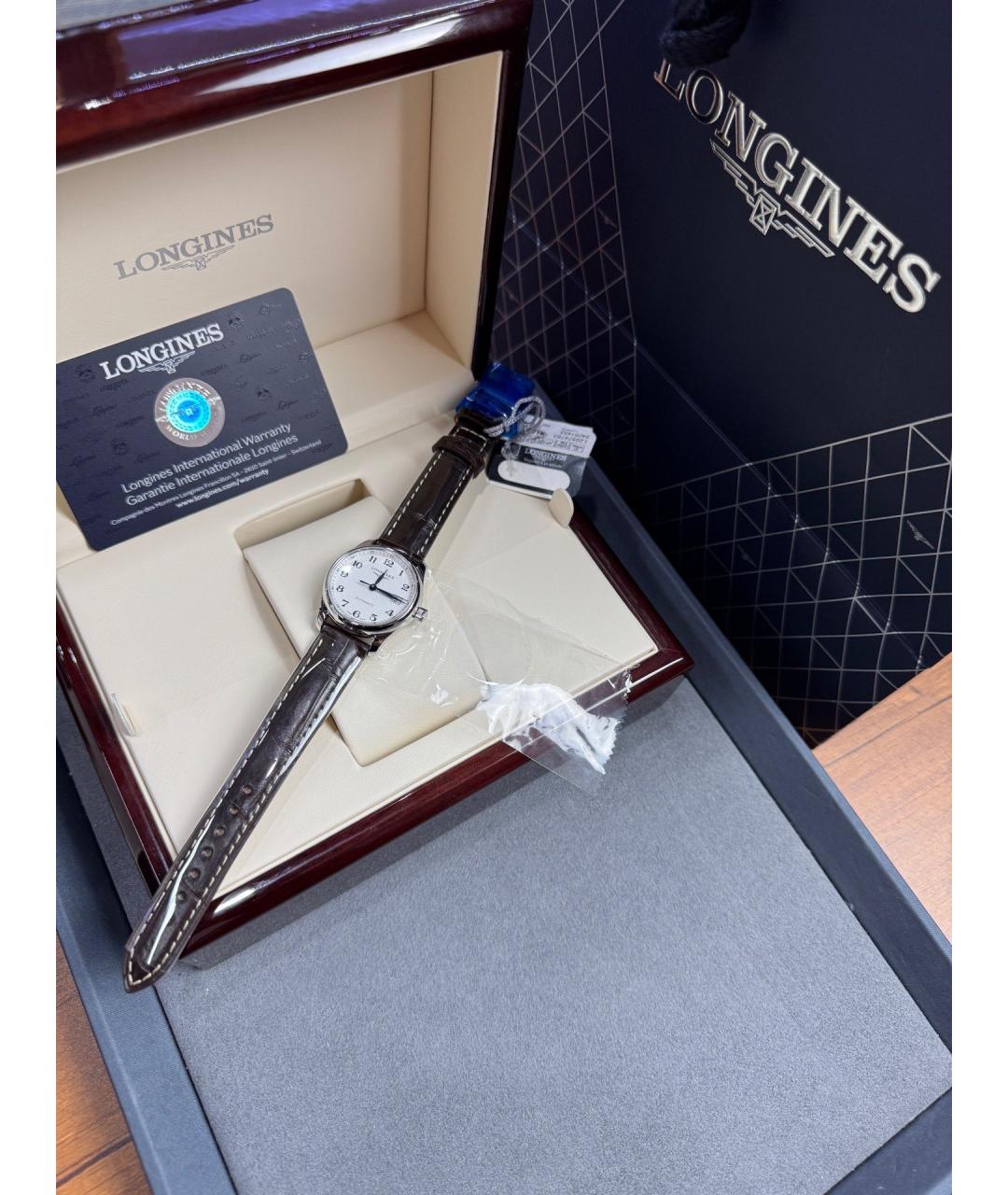 LONGINES Белые металлические часы, фото 6