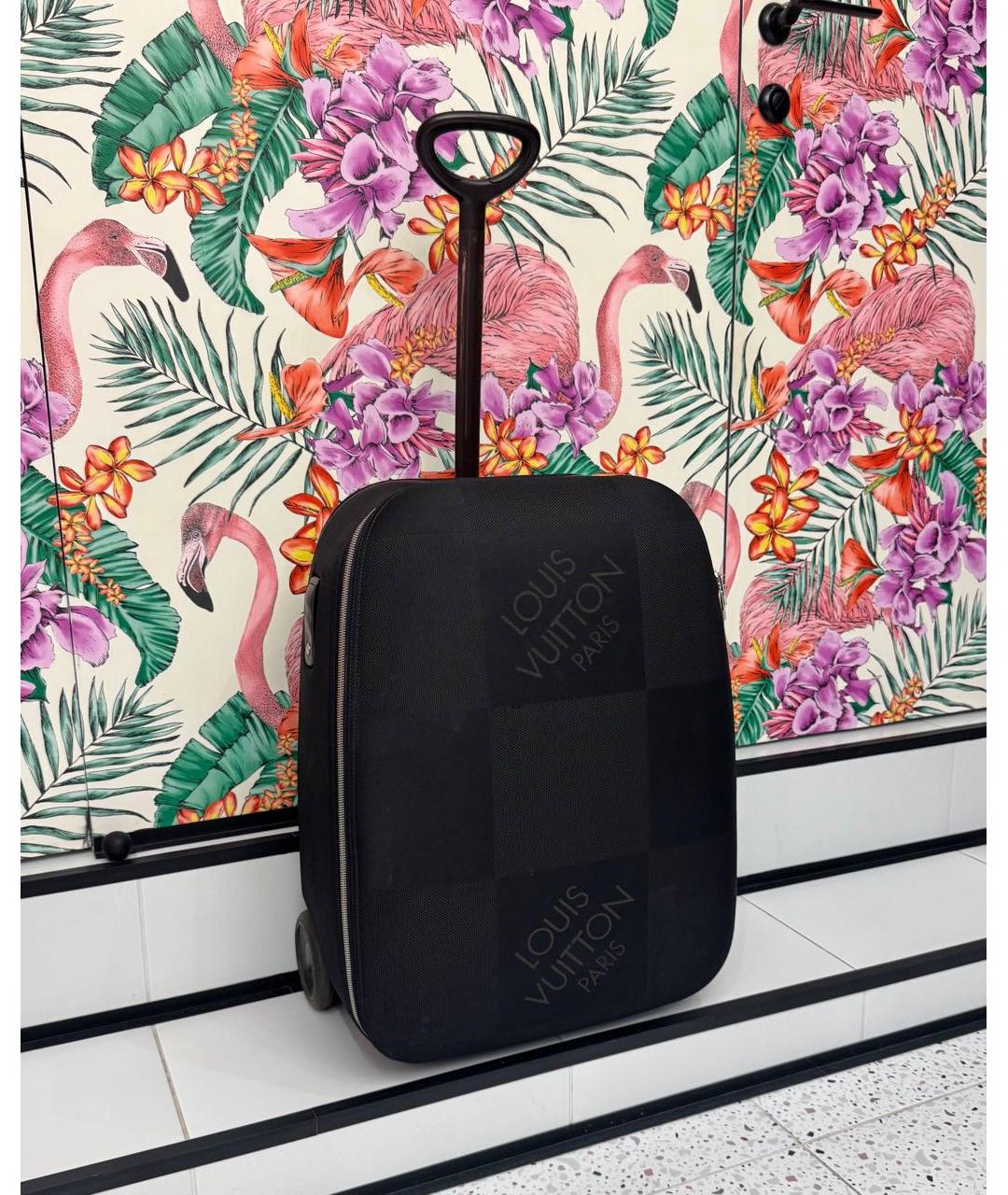 LOUIS VUITTON Черный тканевый чемодан, фото 5